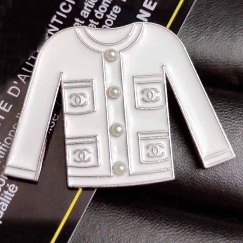 

White Celebrities Geometric Patchwork Brooch