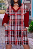 Vestidos de manga comprida com estampa casual vermelha patchwork decote em v