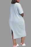 Hellgraues, lässiges, kurzärmliges Kleid mit O-Ausschnitt, Basic-Kleid in Übergröße