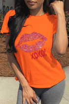 Orangefarbene, lässige, mit Lippen bedruckte Patchwork-T-Shirts mit O-Ausschnitt