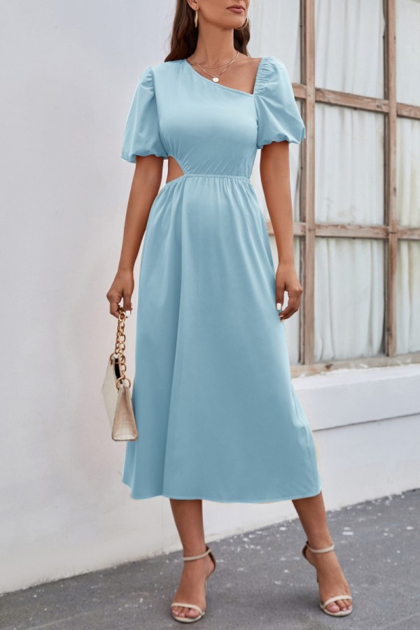 Небесно-голубое повседневное однотонное платье с косым воротником и коротким рукавом Платья Платья