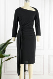 Vestidos de falda de un paso de cuello oblicuo con pliegues de patchwork sólido elegante negro