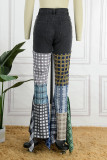 Jeans jeans street com estampa xadrez preta patchwork cintura alta