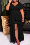 Schwarzes, lässiges, festes, kurzärmliges Kleid mit Schlitz und O-Ausschnitt in Übergröße
