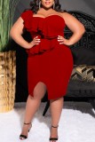 Rode sexy effen rugloze kralen mouwloze jurk met één schouder plus maat jurken