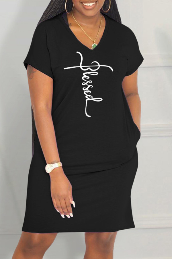 Черное повседневное базовое платье с коротким рукавом и V-образным вырезом с принтом