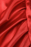 Robes de jupe une étape rouge sexy patchwork solide pli spaghetti sangle
