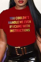 T-shirt con collo a O di base con stampa di lettere casual rosse