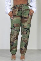 Pantalones casuales con estampado de camuflaje rasgados de cintura alta convencionales con estampado completo verde