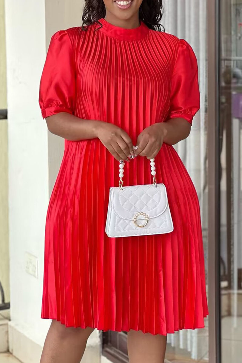 

Red Casual Solid Patchwork Fold O Neck Straight Dresses