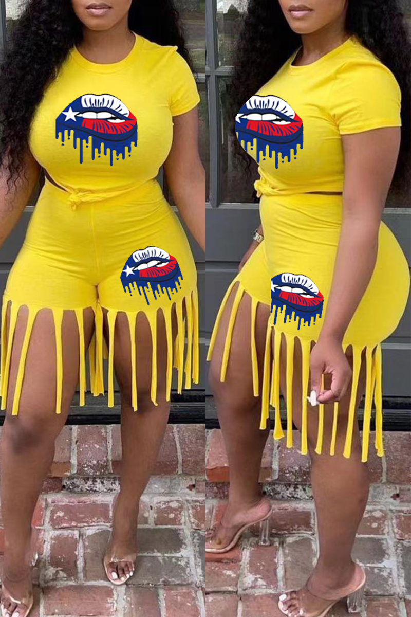 

Yellow Casual Lips Printed Tassel O Neck Plus Size Two Pieces