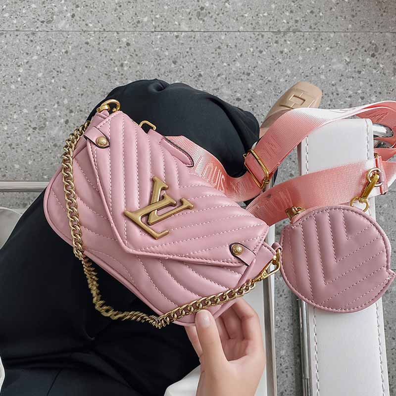 

Pink Casual Simplicity Letter Chains Bags