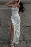 Vestido longo branco sexy sem costas com fenda e alça fina