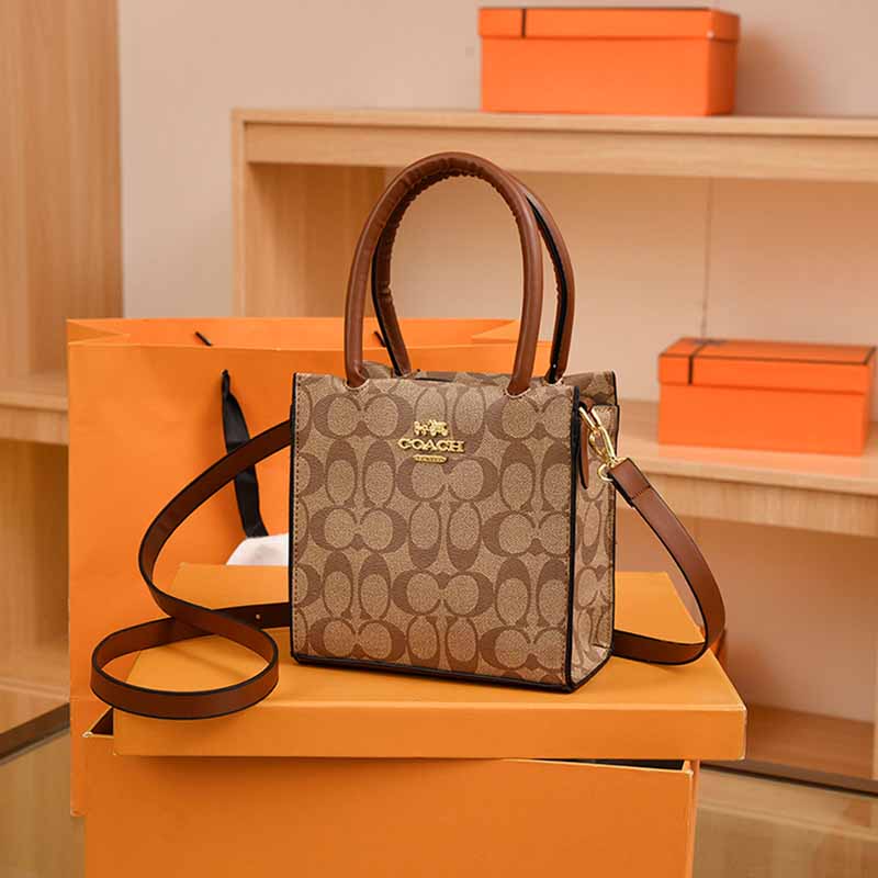 

Brown Casual Street Geometric Patchwork Bags