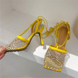 Gelbe Mode-beiläufige Pailletten-Patchwork-Rhinestone-Quadrat-Tür-Schuhe