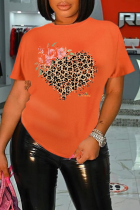Camisetas com gola O em retalhos de leopardo vintage laranja