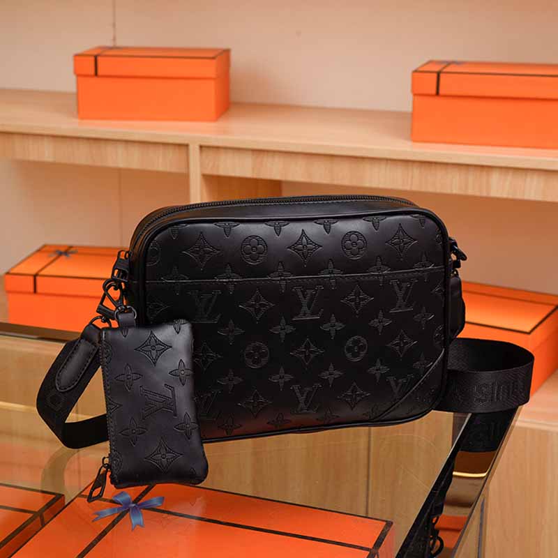 

Black Casual Street Letter Patchwork Bags