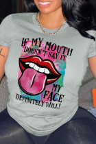 Grijze Fashion Street Lips bedrukte patchwork T-shirts met letter O-hals