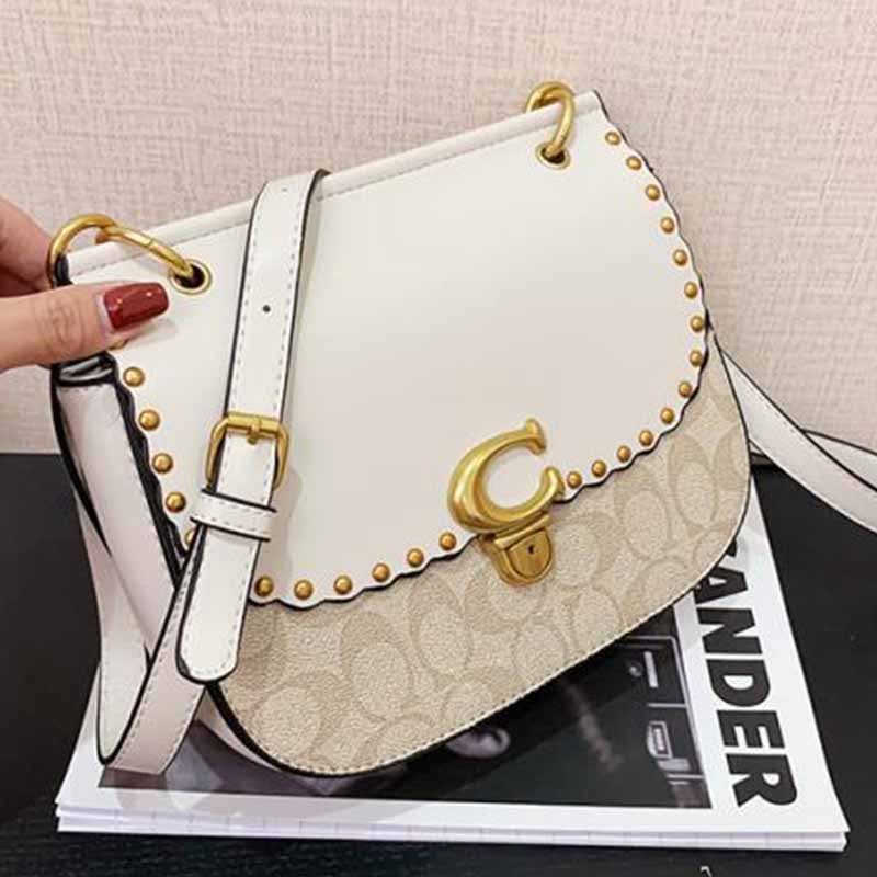 

White Casual Street Geometric Patchwork Bags