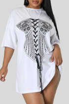 Robes de robe de t-shirt à col rond en patchwork imprimé décontracté blanc