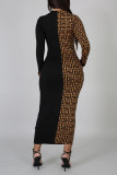 Robes de jupe crayon à col rond en patchwork d'impression élégante marron
