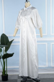 Белое повседневное однотонное платье-рубашка в стиле пэчворк с отложным воротником и пряжкой Платья больших размеров