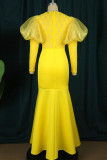 Vestido de noche con cuello en O transparente de patchwork sólido elegante amarillo Vestidos de talla grande