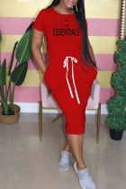 Vestidos de falda de un paso con cuello en O estampado informal rojo
