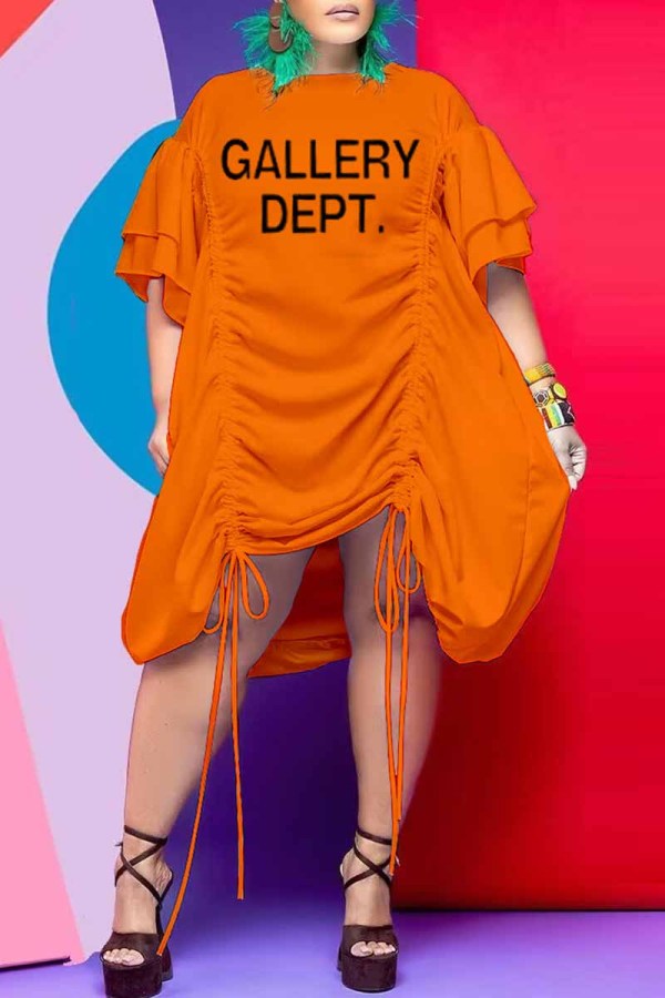 Orange Casual Print Bokstav O-hals veckade Plus Size Klänningar
