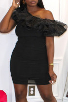 Negro sexy sólido patchwork volante cuello oblicuo lápiz falda vestidos