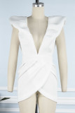 Vestidos de falda de un paso con cuello en V asimétrico de patchwork sólido sexy blanco