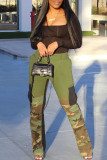 Lápis de cintura alta com patchwork de patchwork de estampa de rua verde militar