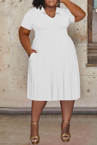 Weißes, lässiges, solides Basic-Kleid mit V-Ausschnitt und kurzen Ärmeln Kleider in Übergröße
