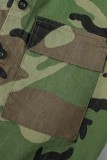 Armeegrün Lässiger Camouflage-Druck Weihnachtsbaum Bedruckter Patchwork-Schlitz Umlegekragen Kurzarm Zweiteiler