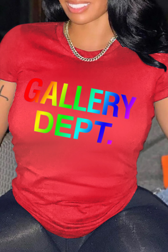 T-shirt con scollo o collo patchwork con stampa stradale rossa