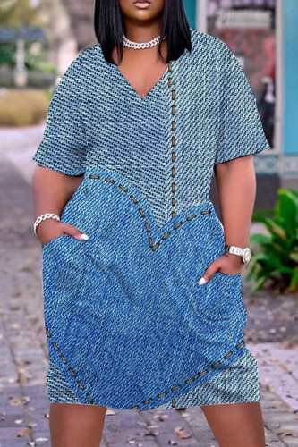 Blaues, lässig bedrucktes Patchwork-Kleid mit V-Ausschnitt und kurzen Ärmeln