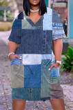 Vestido de manga corta con cuello en V y bolsillo de patchwork con estampado casual azul gris