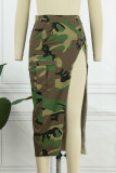 Grauer, lässiger Camouflage-Druck, Schlitz, normale, hohe Taille, konventionelle Röcke mit vollem Druck