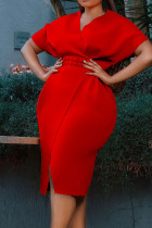 Vestidos de falda de un paso con cuello en V y hendidura de patchwork sólido elegante rojo