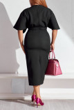Falda envuelta con cuello en V de color sólido con base de simplicidad casual de talla grande negra