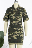 Vestidos retos com estampa de camuflagem e estampa de rua verde militar com cordão e zíper