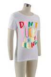 Weiße, lässige T-Shirts mit O-Ausschnitt und Buchstabendruck