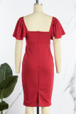 Vestidos de falda de un paso con cuello cuadrado y pliegues de retazos sólidos de trabajo casual rojo