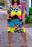 Farbiges, lässiges Patchwork-Kleid mit V-Ausschnitt und kurzen Ärmeln
