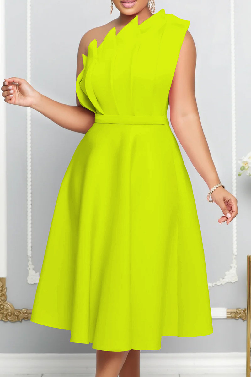 

Green Yellow Elegant Solid Patchwork Fold Oblique Collar Evening Dress Dresses