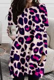 Vestidos irregulares preto branco com estampa de leopardo patchwork com decote em bico