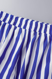 Colletto della camicia di base con stampa a righe casual blu manica corta due pezzi