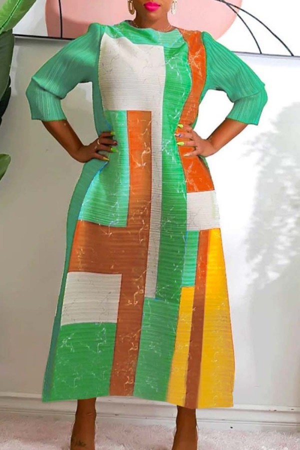 Зеленые повседневные базовые платья А-силуэта с круглым вырезом и принтом
