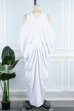 Robes de robe irrégulière à col en V asymétrique en patchwork uni décontracté blanc