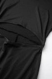 Черное повседневное однотонное платье с V-образным вырезом и коротким рукавом Платья Платья